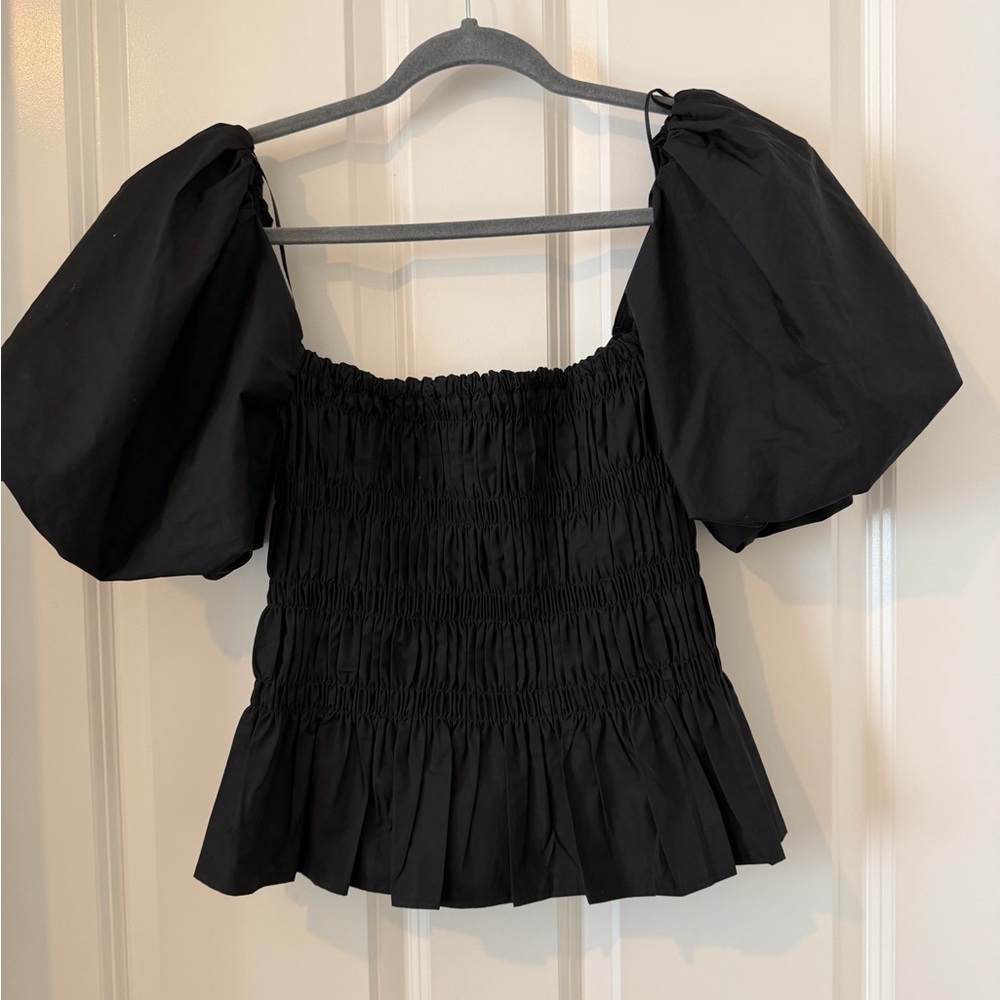 ASTR the  label Black Puff Sleeve Top